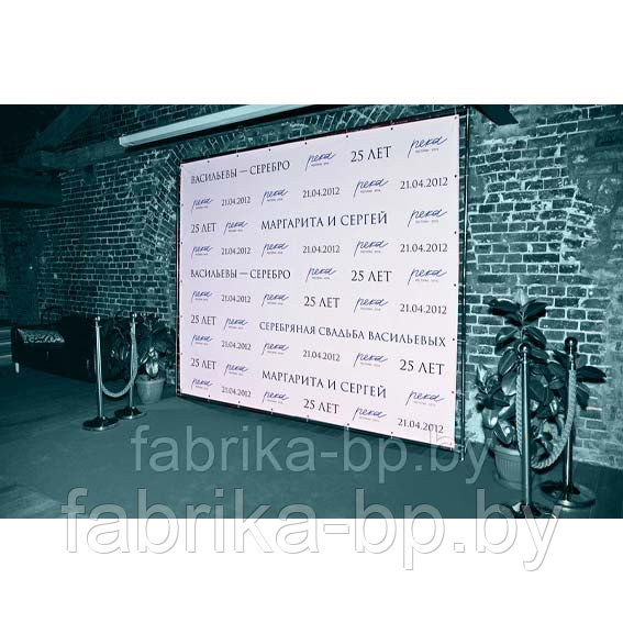 Изготовление пресс-волла